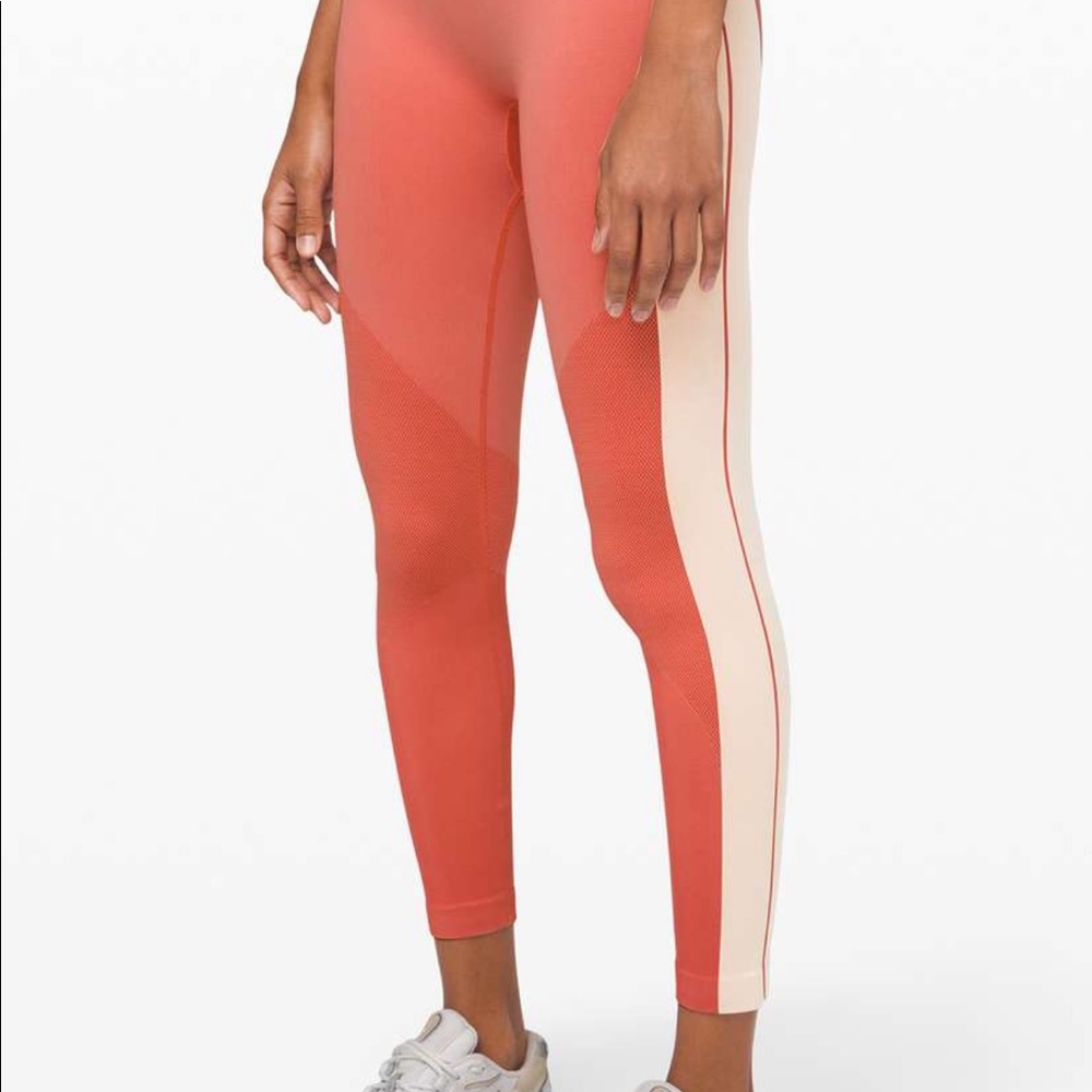 Lululemon Ebb to Train Tight *Abstract
